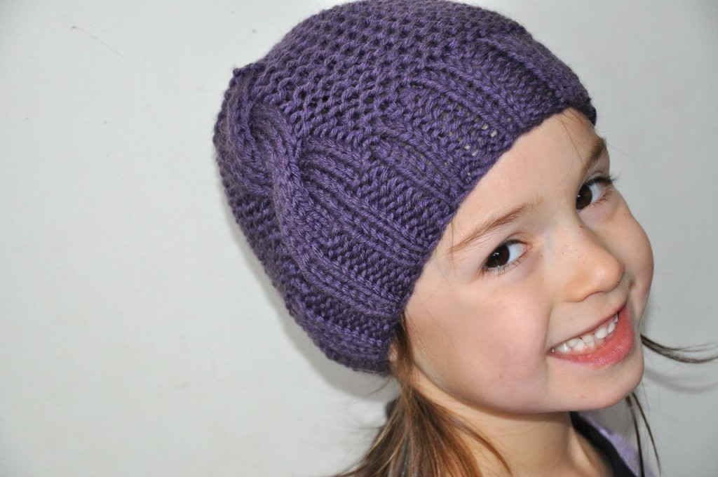 modele gratuit de bonnet a tricoter pour fillette