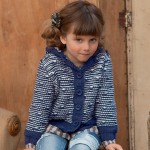 photo tricot modèle tricot gilet capuche fille 2