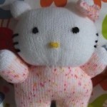 photo tricot modèle tricot hello kitty musical plush 5
