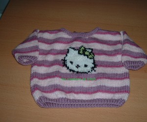 photo tricot modele tricoter pull hello kitty 18