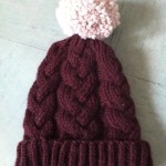 photo tricot modèle tricot bonnet homme avec pompon 16