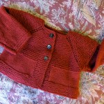 photo tricot modèle tricot bébé top down 10