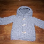 photo tricot modèle tricot gilet capuche bébé 17