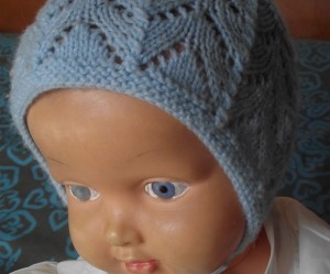 photo tricot patron tricot gratuit bonnet bébé 18