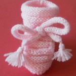 photo tricot modele tricot bebe chaussons 10