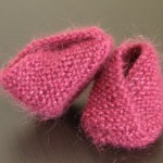 photo tricot modele tricot bebe chaussons 14