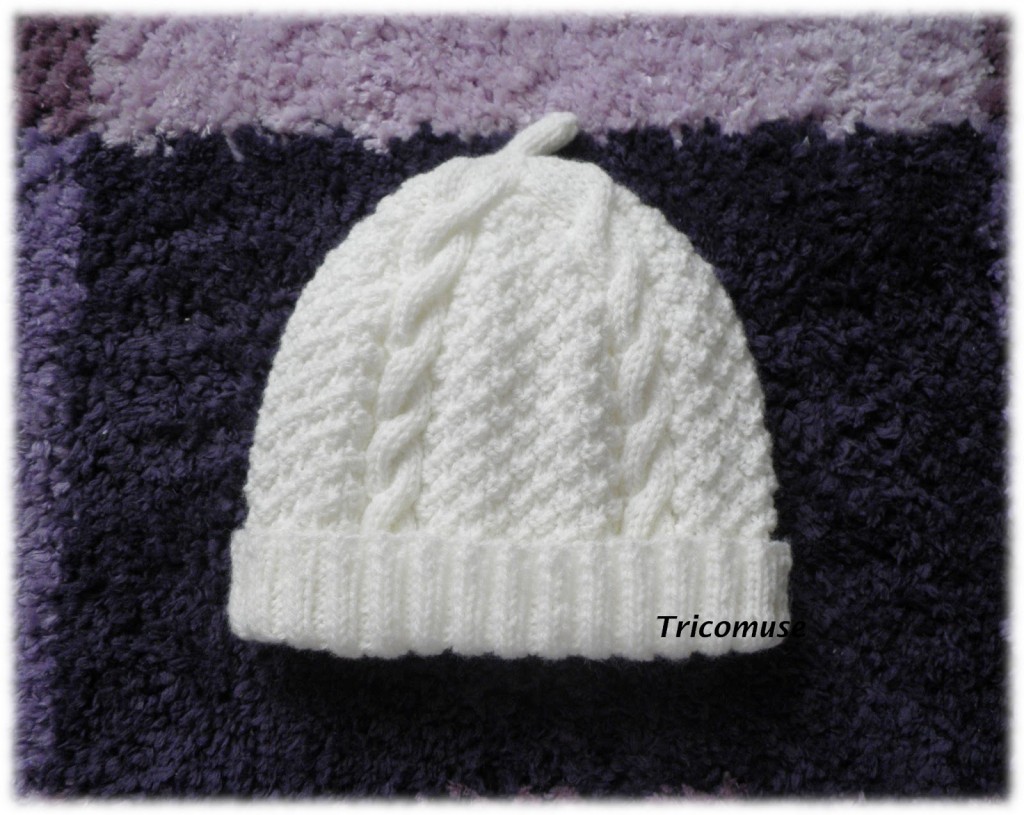 photo tricot modele tricot bonnet bébé 6 mois 11