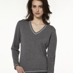 photo tricot modele tricot pull col v femme 13