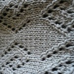 photo tricot modèle tricot écharpe ajourée 11
